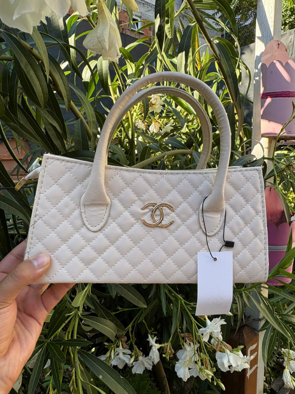 CHANEL KREM KADIN ÇANTASI